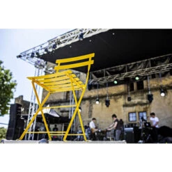 Chaise De Jardin Pliante FERMOB Bistro Métal - Miel -Jardin Meubles Soldes Boutique 010173 chaise de jardin pliante fermob bistro metal miel ambiance