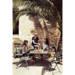 Table De Jardin 8 Personnes FERMOB Cargo 128 X 128 Cm - Cactus 9 Table De Jardin 8 Personnes FERMOB Cargo 128 X 128 Cm - Cactus -Jardin Meubles Soldes Boutique 024182 table de jardin fermob cargo 128 x 128 cm cactus ambiance 3