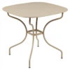 Table De Jardin 4 Personnes FERMOB Opéra + 82 X 82 Cm - Muscade -Jardin Meubles Soldes Boutique 094614 table jardin fermob opera 82 82 cm muscade