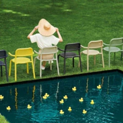 Lot De 2 Fauteuils De Jardin Fatboy Toní Armchair - Anthracite -Jardin Meubles Soldes Boutique 104094 lot 2 fauteuils jardin fatboy toni anthracite ambiance 3