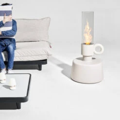 Lampe Fatboy Flamtastique - Gris Clair -Jardin Meubles Soldes Boutique 104684 lampe huile fatboy flamtastique gris clair ambiance 2