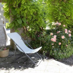 Chaise Longue LAFUMA Maxi Transat - Vert Clair -Jardin Meubles Soldes Boutique lfm2502 9268 chaise longue lafuma maxi transat vert clair ambiance