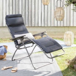 Fauteuil Relax Pliant LAFUMA Futura BeComfort - Gris Foncé -Jardin Meubles Soldes Boutique lfm3130 fauteuil relax pliant lafuma futura becomfort ambiance 3 min