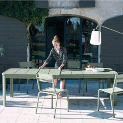 Table De Jardin 10 Personnes Avec 2 Rallonges FERMOB Oléron 155 / 255 X 100 Cm - Piment 17 Table De Jardin 10 Personnes Avec 2 Rallonges FERMOB Oléron 155 / 255 X 100 Cm - Piment -Jardin Meubles Soldes Boutique oleron cactus maillane book2020 sebastien erome 6 min 1 3